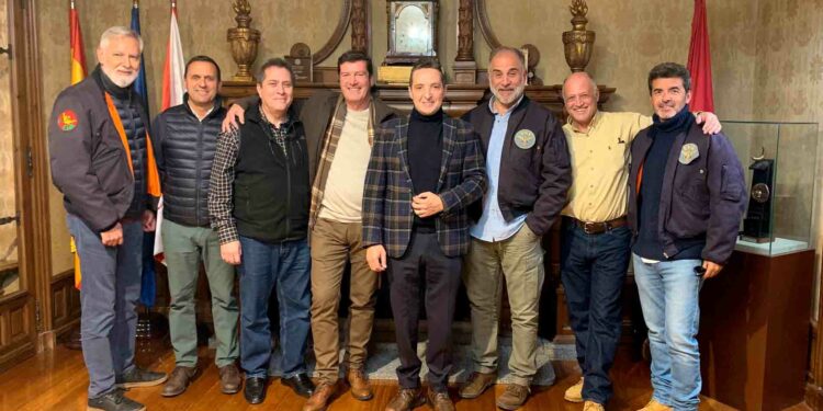 Corchado cuenta con la experiencia de los pilotos de Adventia para impulsar la Escuela de Aviación