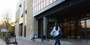 La USAL destina 330.000 euros a las becas y ayudas de residencia