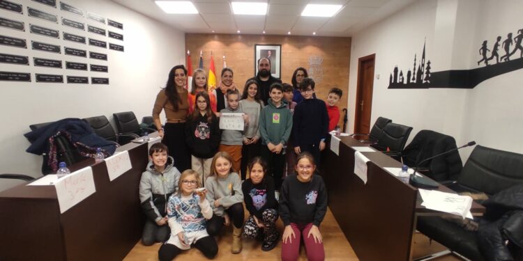 Estrechar la convivencia con los mayores y conocer el pasado del municipio, ejes de las peticiones de los niños de Castellanos