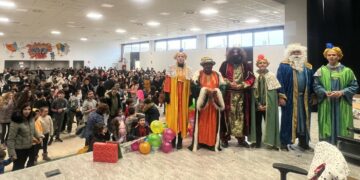Doñinos, primera parada de los Reyes Magos de esta tarde con la recepción a más de 200 niños