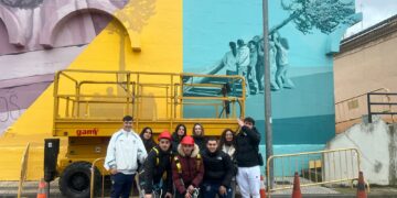 Los Quintos de 2005 de Villares ‘estampan’ su sello para comenzar la fiesta