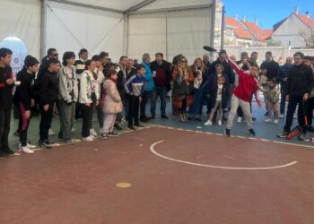 Récord de participantes en el XIV Concurso de Lanzamiento de Boina de Cabrerizos