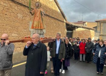 La procesión de San Vicente y el convite popular cierran las fiestas chicas de Cabrerizos