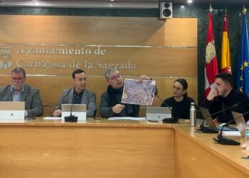 Carbajosa pide al Ministerio de Transportes una pasarela peatonal o un paso subterráneo sobre la autovía A-50