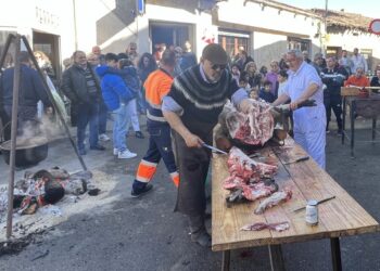 La matanza tradicional y las degustaciones centran las Fiestas de San Blas en Castellanos