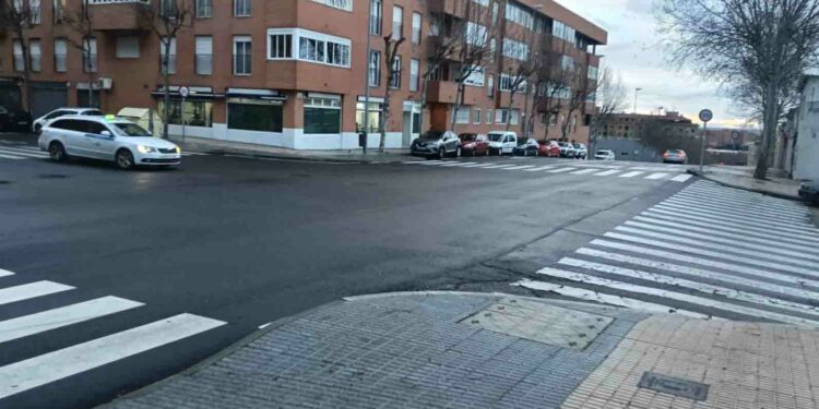 La Asociación de Vecinos ‘Canto Blanco’ exige al Ayuntamiento medidas para reducir la siniestralidad en el barrio