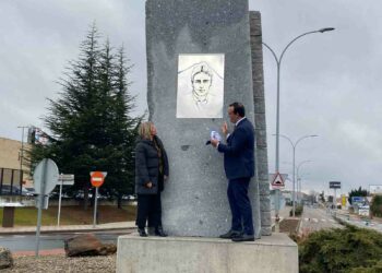 Santa Marta inaugura la escultura en recuerdo a Miguel Ángel Blanco y «salda una deuda con la democracia, con la libertad y con los derechos»