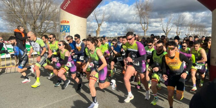 Carlos Rodríguez y María Pierna vuelan en el V Duatlón Cross de Villamayor