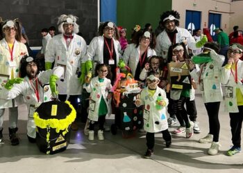 Cinco días para vivir el Carnaval en Villares con concurso de disfraces, chocolatada, hinchables y discomóvil