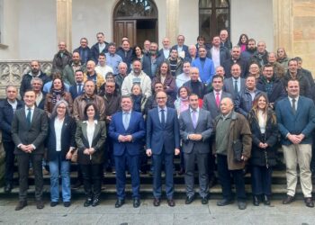 Más de 90 municipios se suman a la extensión rural del 012 de la Junta para ofrecer información local vía online y telefónica