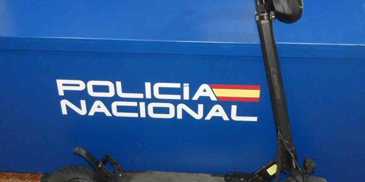 Detenido un hombre de 38 años por el robo de varios patinetes eléctricos