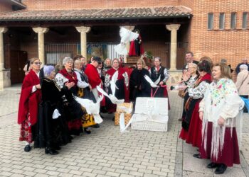 Las Águedas de Santa Marta se engalanan para celebrar el día grande de la fiesta en honor a su Patrona