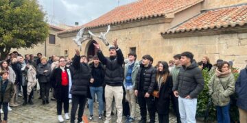 La tradición marca el día de Las Candelas en Villamayor con los Quintos y los bailes charros
