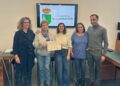 ASDEM recibe la recaudación de la comida solidaria de las Fiestas de Las Candelas de Villamayor