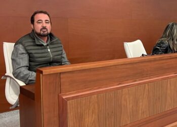 Comienza la fuga de cargos electos de Vox en la provincia: su concejal en Villares deja el partido y pasa a ser edil no adscrito