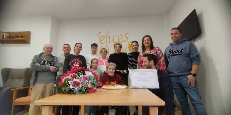 El Ayuntamiento felicita a la centenaria Margarita Isidora Pérez
