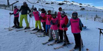 Aldeatejada participa en los ‘Bautismos Blancos’ con 12 niños de la Escuela Deportiva