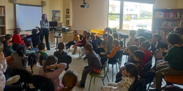 ‘Compás musical’ ameniza la jornada escolar a los alumnos de 1º, 2º y 3º de Primaria del CRA La Flecha