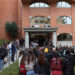 Los estudiantes de la Facultad de Educación guardan un minuto de silencio por el asesinato de Badajoz
