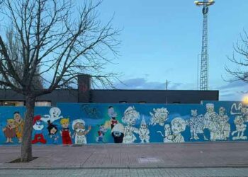 Pinocho, la abeja Maya, Los Picapiedra, los Pitufos o Astérix toman forma en el homenaje de Santa Marta a la generación milenial