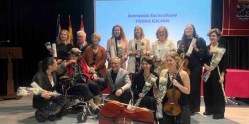 Emoción y agradecimiento de las siete mujeres salmantinas galardonadas por la Asociación Tierno Galván