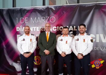 El Ayuntamiento de Moncada entrega a Álvaro Alaguero, Miguel Ángel Prieto y Borja Herrero la Cruz al Mérito de Protección Civil con Distintivo Rojo por su participación en el operativo de la DANA