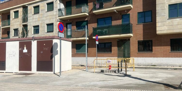 Castellanos instala el primer punto de recarga para vehículos eléctricos en el municipio