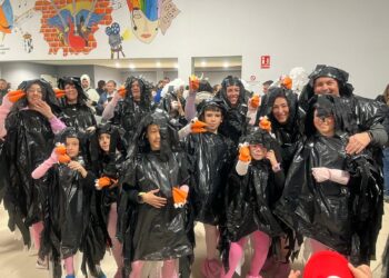 El televisivo concurso ‘La ruleta de la suerte’ y Pippi Calzaslargas con su caballo se cuelan en el Carnaval de Doñinos