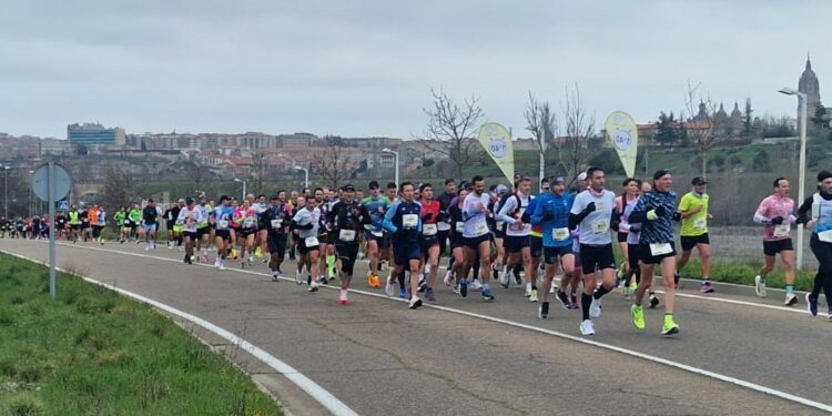 Raphael Lekakeny y Gema Martín se llevan la XIII Media Maratón ‘Ciudad de Salamanca’