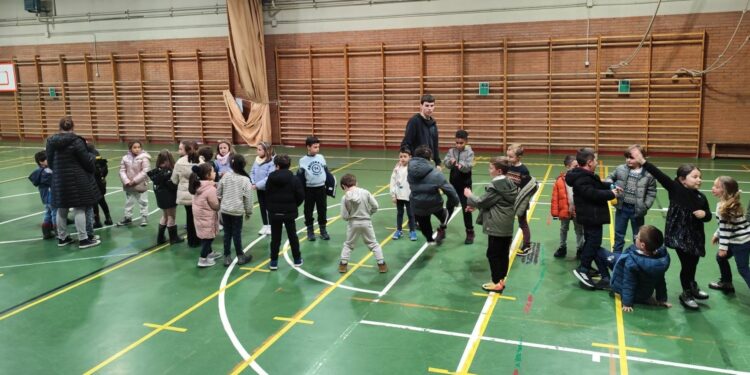 Santa Marta inicia los V ‘Recreos con Salud’ con los escolares del colegio Miguel Hernández