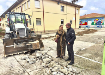 Inversión de 5.000 euros para reparar la tubería de suministro de agua y uno de los baños del CEIP San Blas