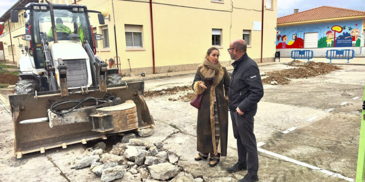 Inversión de 5.000 euros para reparar la tubería de suministro de agua y uno de los baños del CEIP San Blas