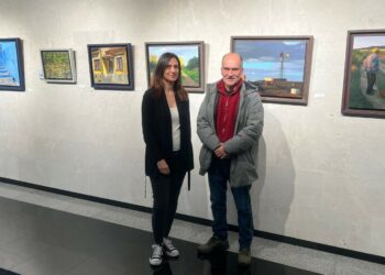Arturo Miñana muestra en Villares los paisajes de Salamanca y Portugal a través de sus pinturas