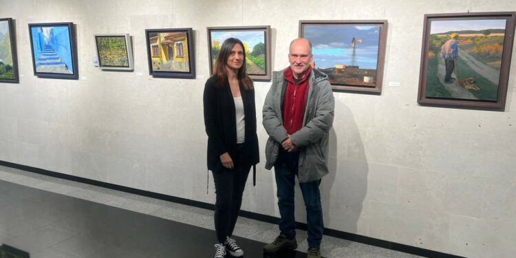 Arturo Miñana muestra en Villares los paisajes de Salamanca y Portugal a través de sus pinturas