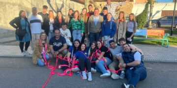 Divertida carrera de cintas de los Quintos de 2007 en Castellanos