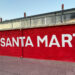 La afición y la imagen de la UD Santa Marta completan el mural de gran formato del estadio Alfonso San Casto