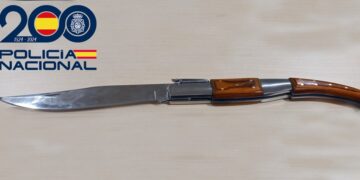 Detenido un joven de 29 años por amenzar con una  navaja al portero de una discoteca