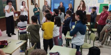 Los escolares de Santa Marta se preparan para la actuación final del proyecto pionero ‘Ópera Kids’