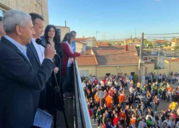 Estalla la fiesta en Doñinos con un pregón emotivo y cargado de recuerdos