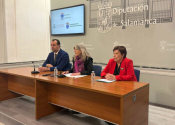 Los alumnos de Criminología de la USAL trabajan con los mayores de Santa Marta para evitar estereotipos y su exclusión social