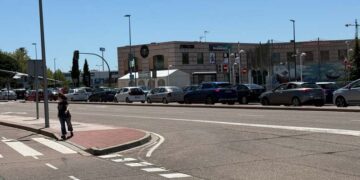 La caída del suministro eléctrico durante más de cuatro horas pone en jaque a los municipios del alfoz