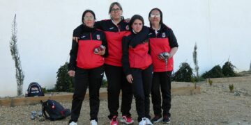 Villares reúne a más de 120 participantes en el campeonato regional de petanca en dupletas