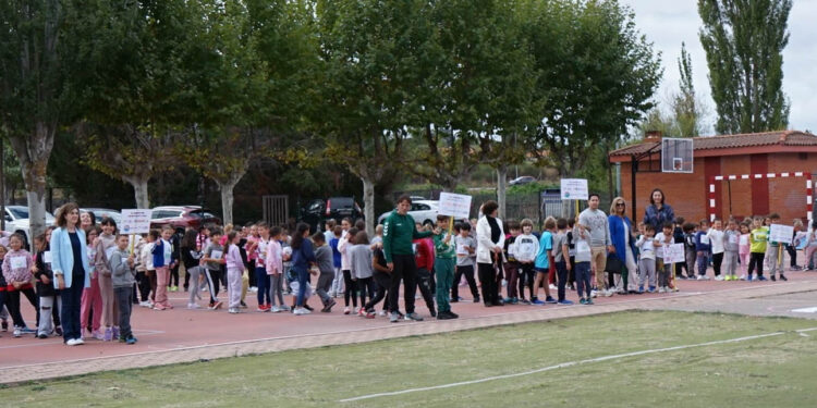 El colegio Carmen Martín Gaite celebra su X Proyecto Emprendedor Solidario a favor de la Asociación de Asperger-TEA Salamanca
