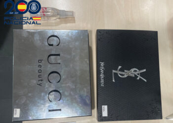 Detenida una mujer de 44 años por robo y agresión en un establecimiento comercial