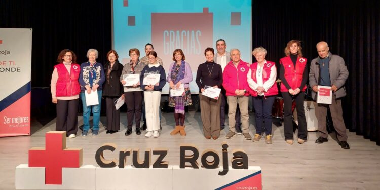 El Encuentro Provincial de Voluntariado de Cruz Roja reúne a 170 participantes en la Isla del Soto