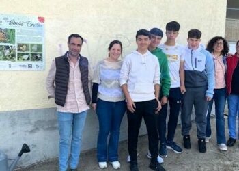 Los alumnos del IESO Tomás Bretón crean un oasis de mariposas en el entorno del centro y la Biblioteca