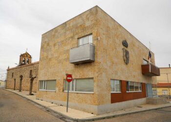 El contraanálisis realizado por el Ayuntamiento de Doñinos confirma que el agua es apta para el consumo