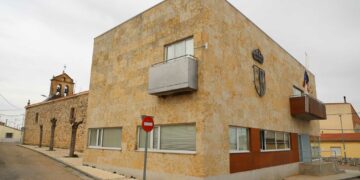 El contraanálisis realizado por el Ayuntamiento de Doñinos confirma que el agua es apta para el consumo