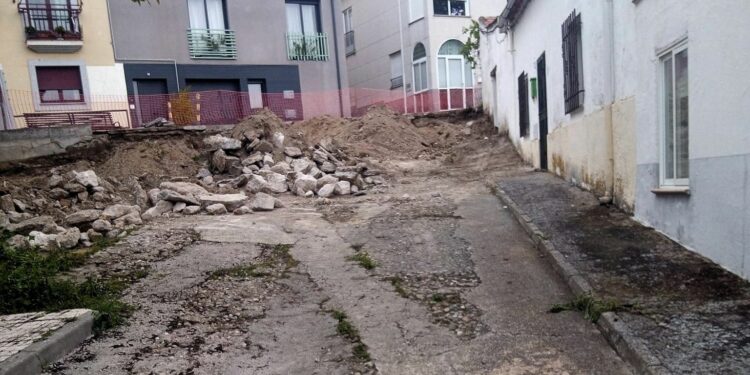 Comienzan las obras del tramo entre las calles Larga y Atalaya de Cabrerizos para que sea peatonal y más accesible