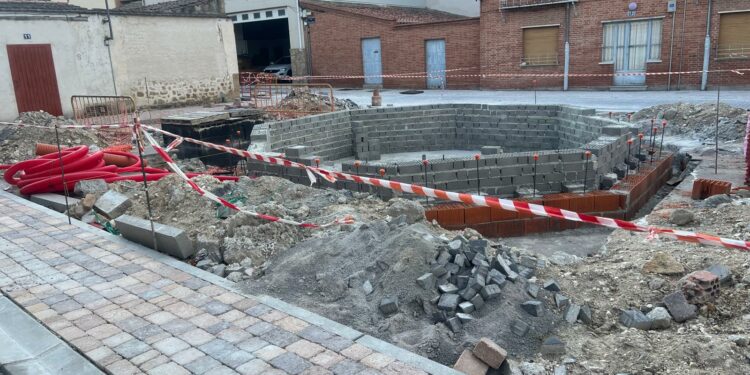 La renovación de la Plaza Mayor de Castellanos empieza a tomar forma